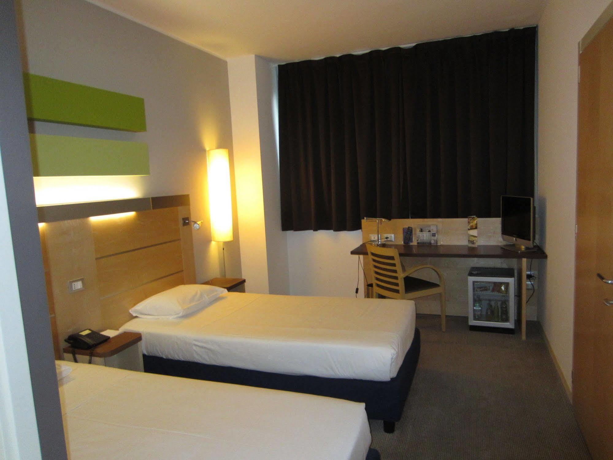 Ih Hotels Milano Gioia Ngoại thất bức ảnh